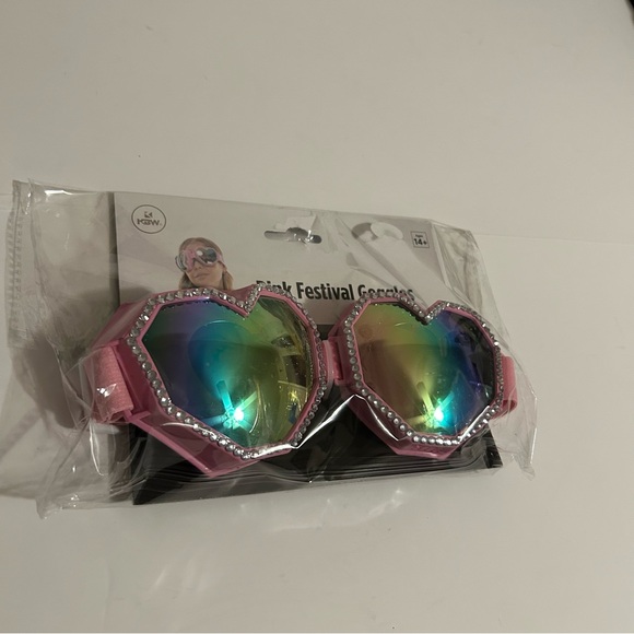 Pink Rhinestone Heart Shaped Adjustable Elastic Strap Festival Fashion Goggles - Picture 5 of 5